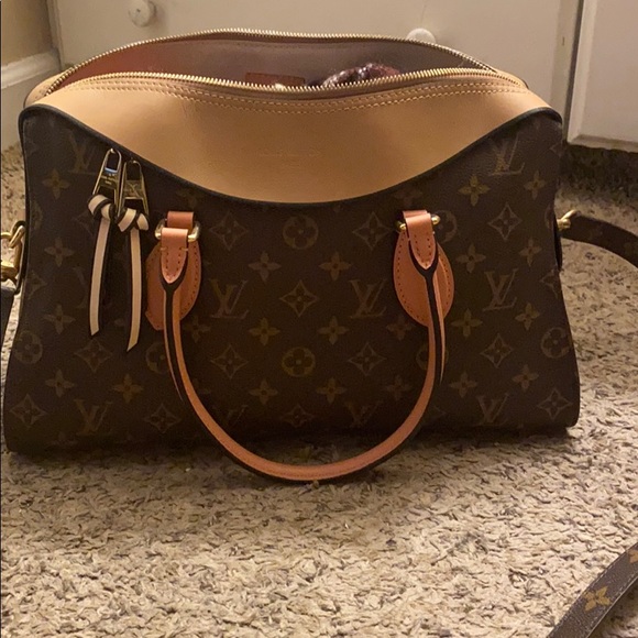 Louis Vuitton TUILERIES. Sold out online !!! - Picture 1 of 13